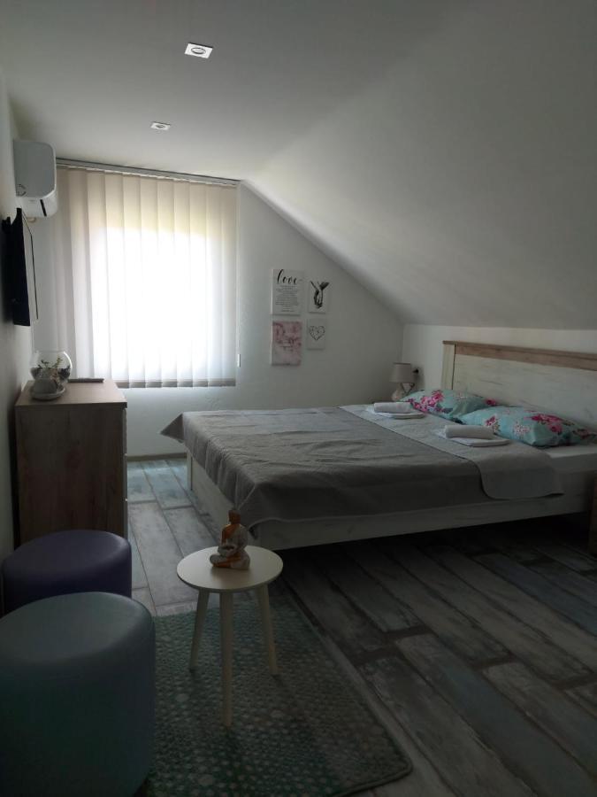Lucic Guesthouse 센틴제 외부 사진
